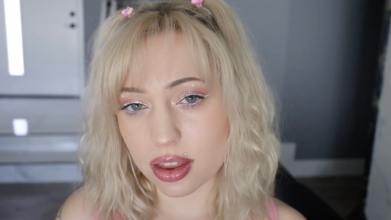 Arilove ASMR | PreserveTube